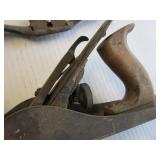 Wood planes: two Baileys #5 - one b...