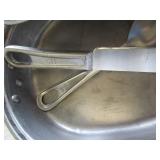 Vintage aluminum mess kits, both wi...