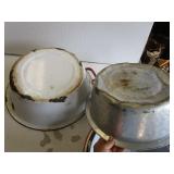 Vintage enamel: 16" white with red ...