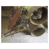 Buzz saw, two blades, belt...