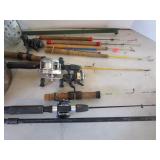 Ice fishing package: jig sticks, po...