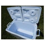 Rubbermaid cooler, handle & rollers...