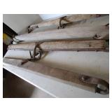 Hudson wooden pulley, four eveners...