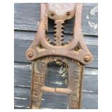 Antique dehorner with 1892 pat. Dat...