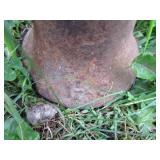 Three house jacks, 2-1/2x10, 1-1/2x...