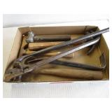 Hammers, pry bar, Wonder bar...