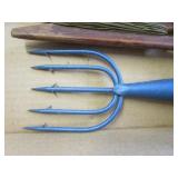 Gun cleaning kit, shoulder pad, hor...