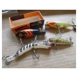 Antique lures: Bomber in original b...