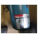 Makita 4" disk grinder, disks...