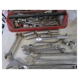 Craftsman 16" adjustable, sockets, ...