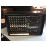 Yamaha EMX512sc Powered Mixer - Powers On