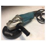 Makita GA7021 7" Angle Grinder 15A - Works!