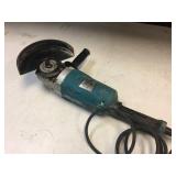 Makita GA7021 7" Angle Grinder 15A - Works!