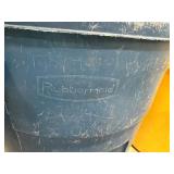 9 Commercial Trash Cans