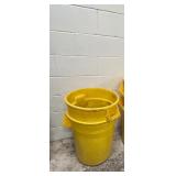 9 Commercial Trash Cans