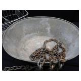 BUCKET AND BASKET BONUS CHAIN