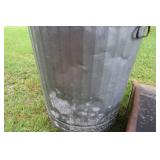 METAL CAR RAMPS / METAL TRASH CAN