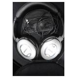 BOSE HEADPHONES VINTAGE PANASONIC SOLID STATE RADIO