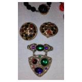 Vintage Costume Jewelry, 1940s And Newer.