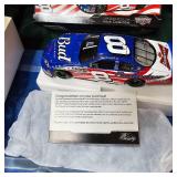 Bud King of Beers-Dale Jr Budweiser #8 Red/White/Blue 1:24, beautiful