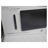 Intuos Pro Wacom Professional Creat...