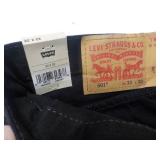 Levi 501 Jeans size 33 x 32...