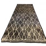 Ruggable Runner in Black and Gray