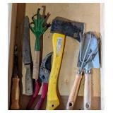 Hoses, Spreader and Gardening Tools