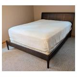 Shermag Mahogany Queen Bed Frame