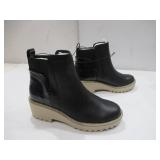 NEW Dolce Vita Womens 7 Boots Shoes Rancher Ankle Chelsea Slip-on DV Ladies Black