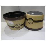 NEW 2 Pack of Southern Patio 10.39 in. H X 16 in. W Resin Bushel Planters Brown