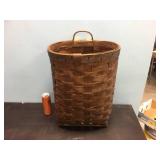 Vintage Woven Trappers Basket 16" x 13" x 20" - Neat!