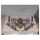 HAND HOOKED ACCENT RUG