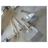 4 Shovels