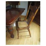 Beautiful vintage hardwood Table (s...