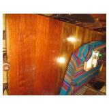 Beautiful vintage hardwood Table (s...