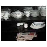 Silverdale Noritake fine China tabl...