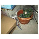 2 Tables, Decor, vintage RCA video ...