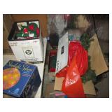 2 Tables, Decor, vintage RCA video ...