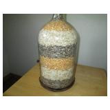 Wood end table approx 20x20x20in pl...