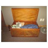 Vintage Wood storage trunk with tab...