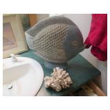 Fish themed wall and countertop dec...