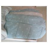 Comforter, quilt and accent pillows...