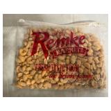 1.5lb Bag of Remke Garlic Cashews