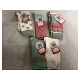 5 Pairs of Muk Luks Pastel Socks