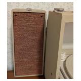 Magnavox Stereophonic Portable Turntable