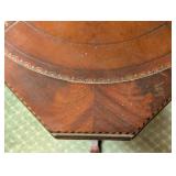 Vintage Inlaid Mahogany Accent Table with Pedestal Base