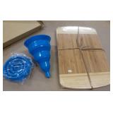 Large box of kitchen stuff - see all the pictures