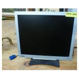 17 inch flat screen monitor - works