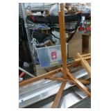 Embroidery stands holder / stretcher